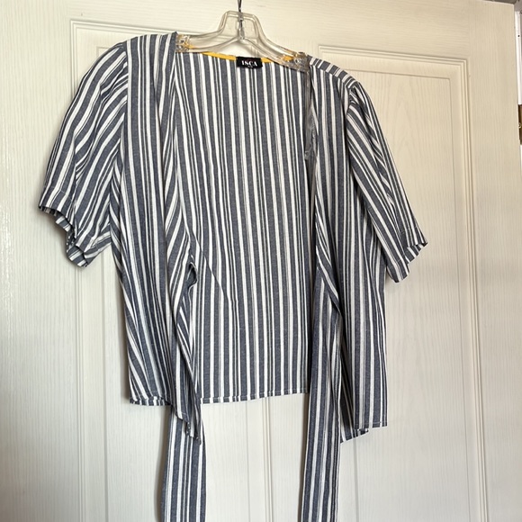 MADE IN CANADA LINEN BLEND short sleeve blazer/overcoat - Picture 2 of 4